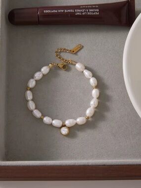 18K Gold Plated Freshwater Pearl Bracelet